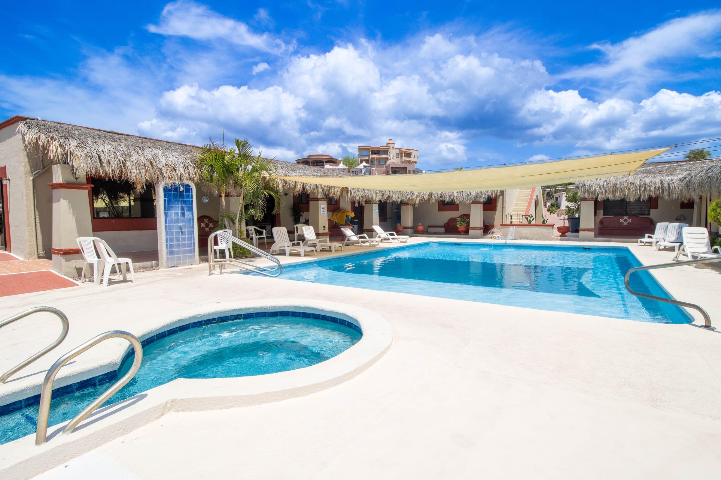 Pool & Hot Tub